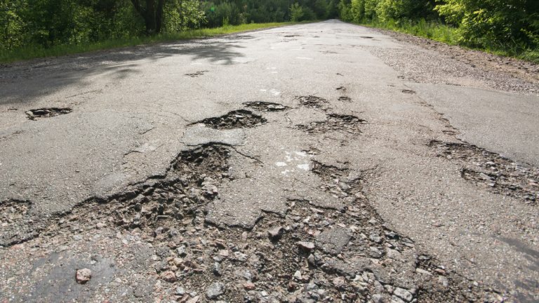post-nao-pode-multar-rodovia-esburacada